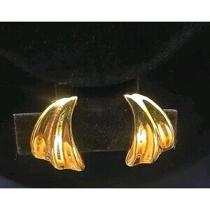 Vintage Goldtone Clip On Earrinhs